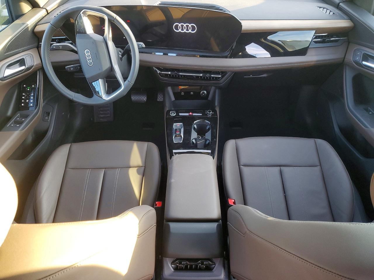 2025 AUDI Q6 e-tron