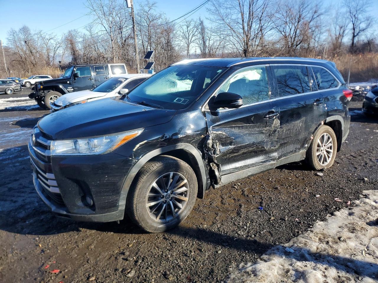 2019 TOYOTA HIGHLANDER