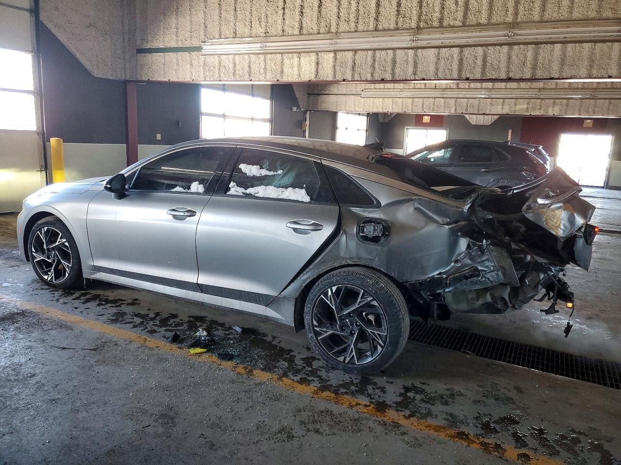 2025 KIA K5