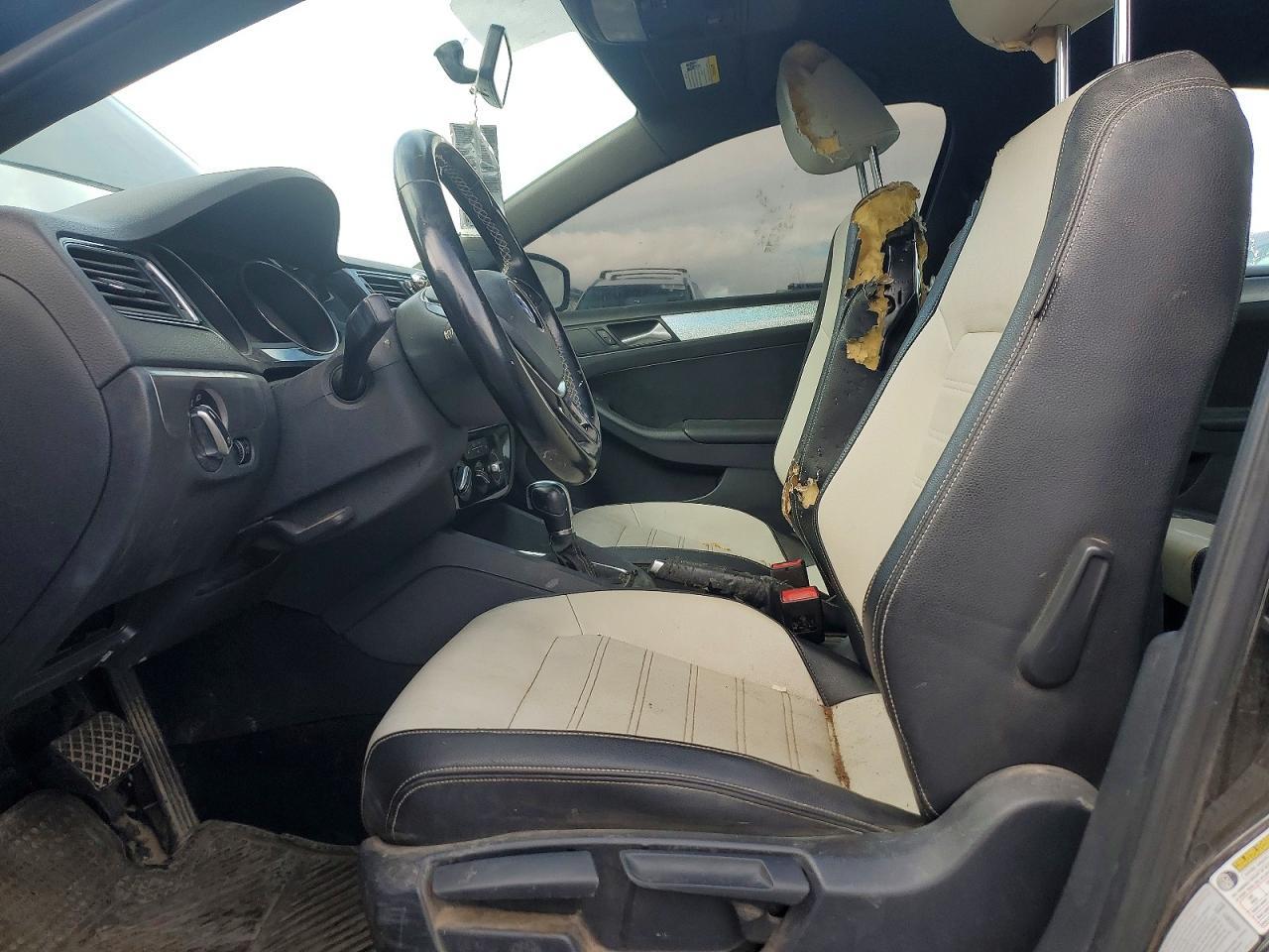 2016 VOLKSWAGEN JETTA
