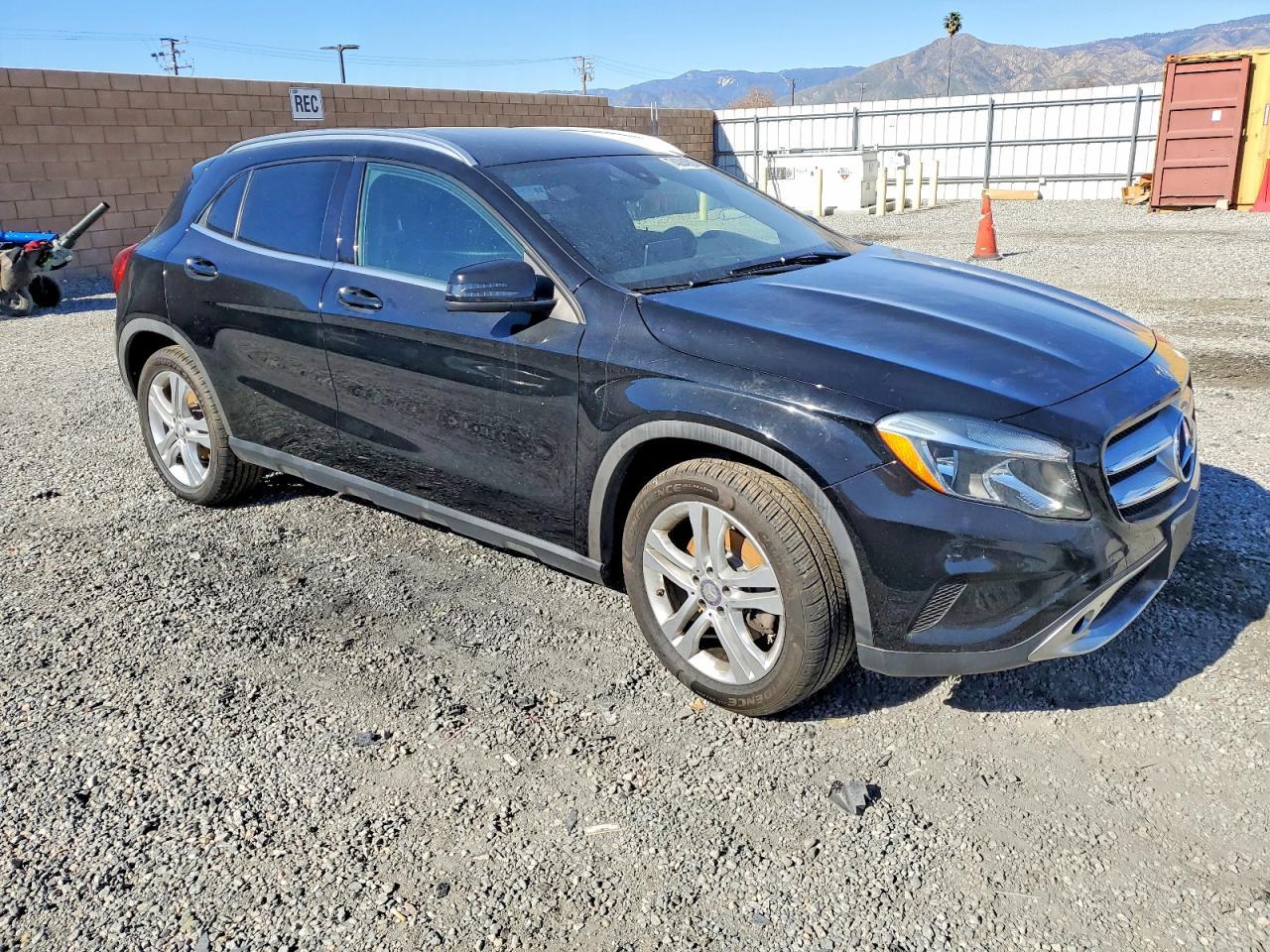 2016 MERCEDES-BENZ GLA-Class