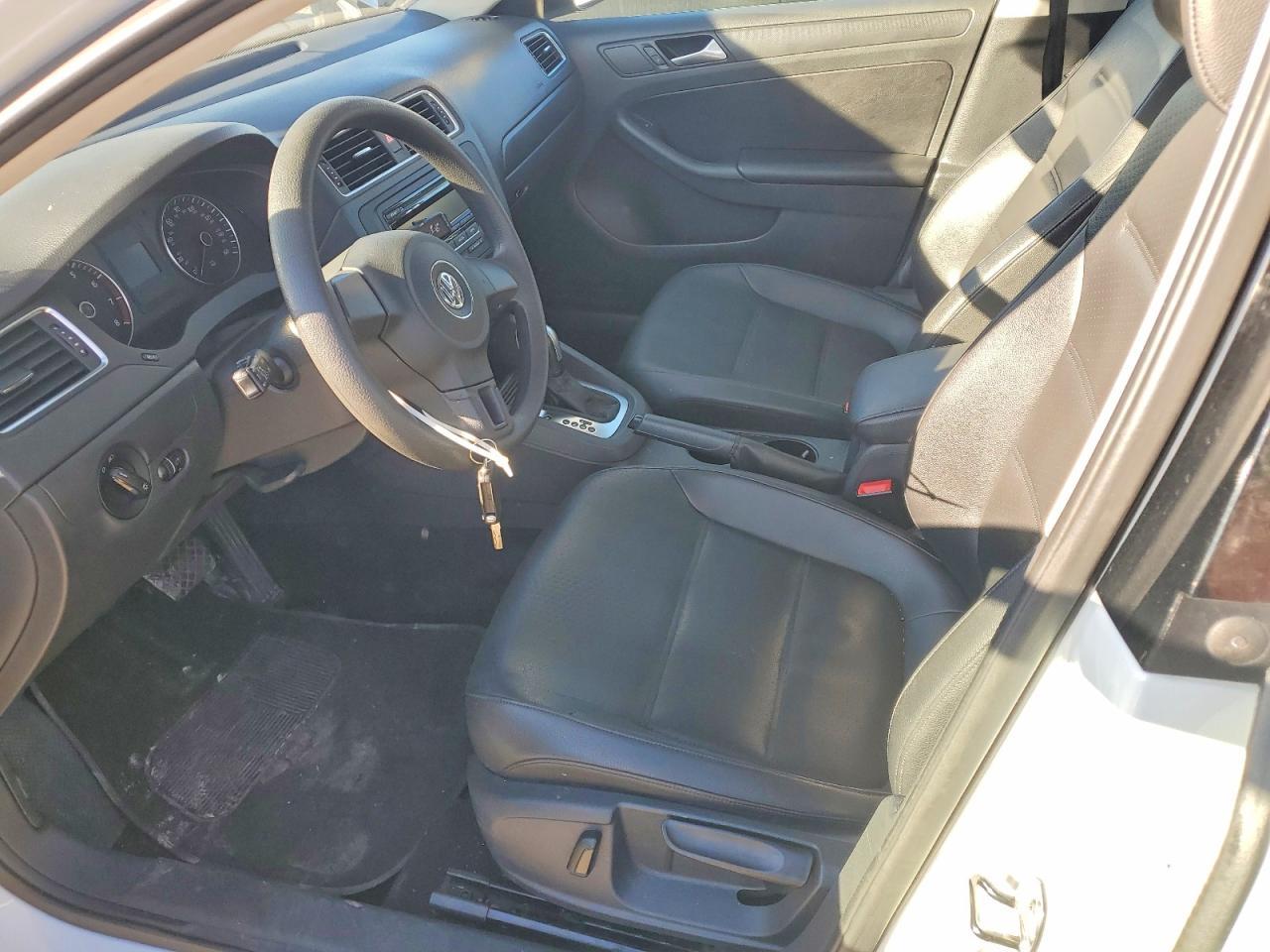 2014 VOLKSWAGEN JETTA