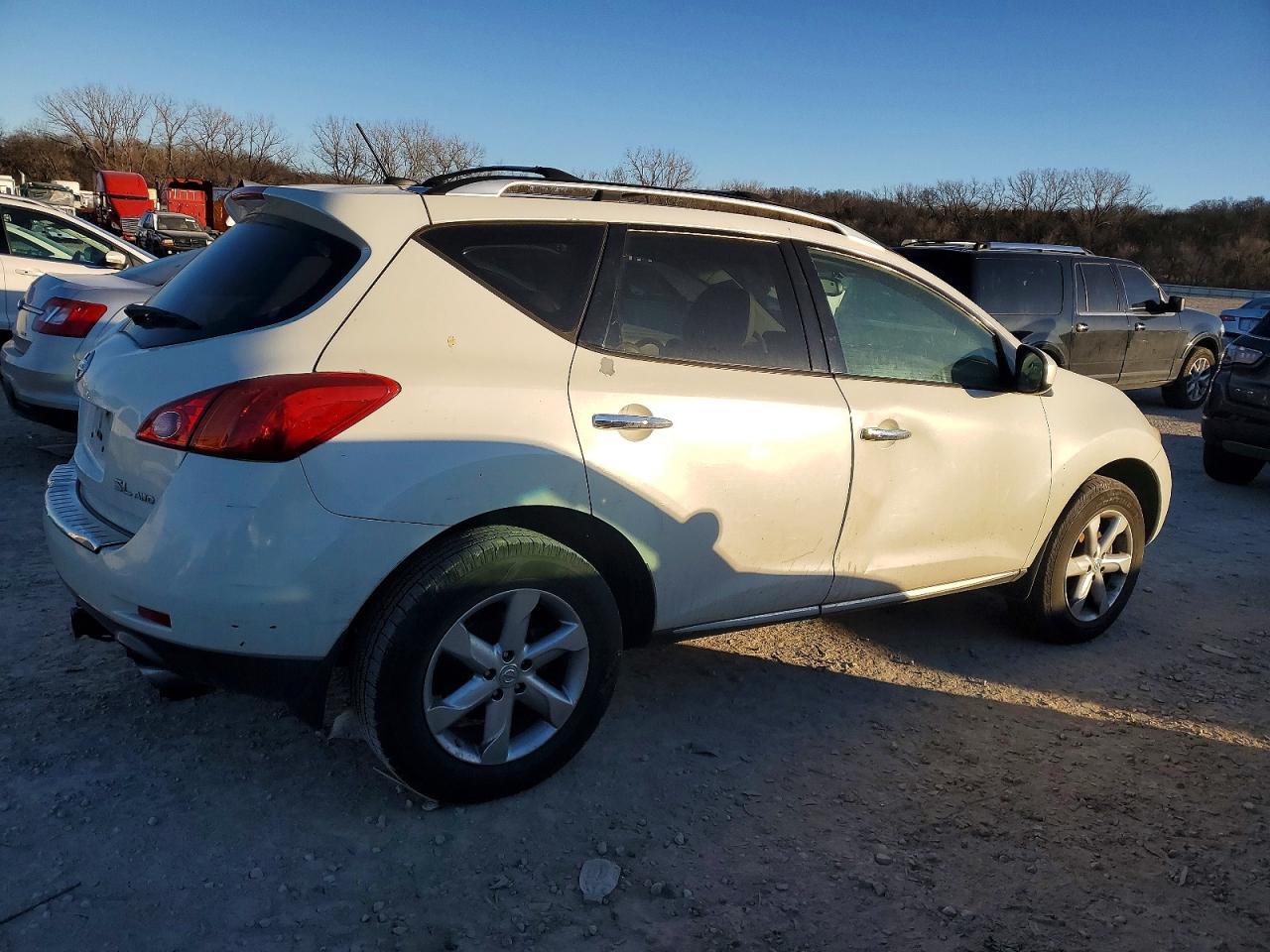 2010 NISSAN MURANO