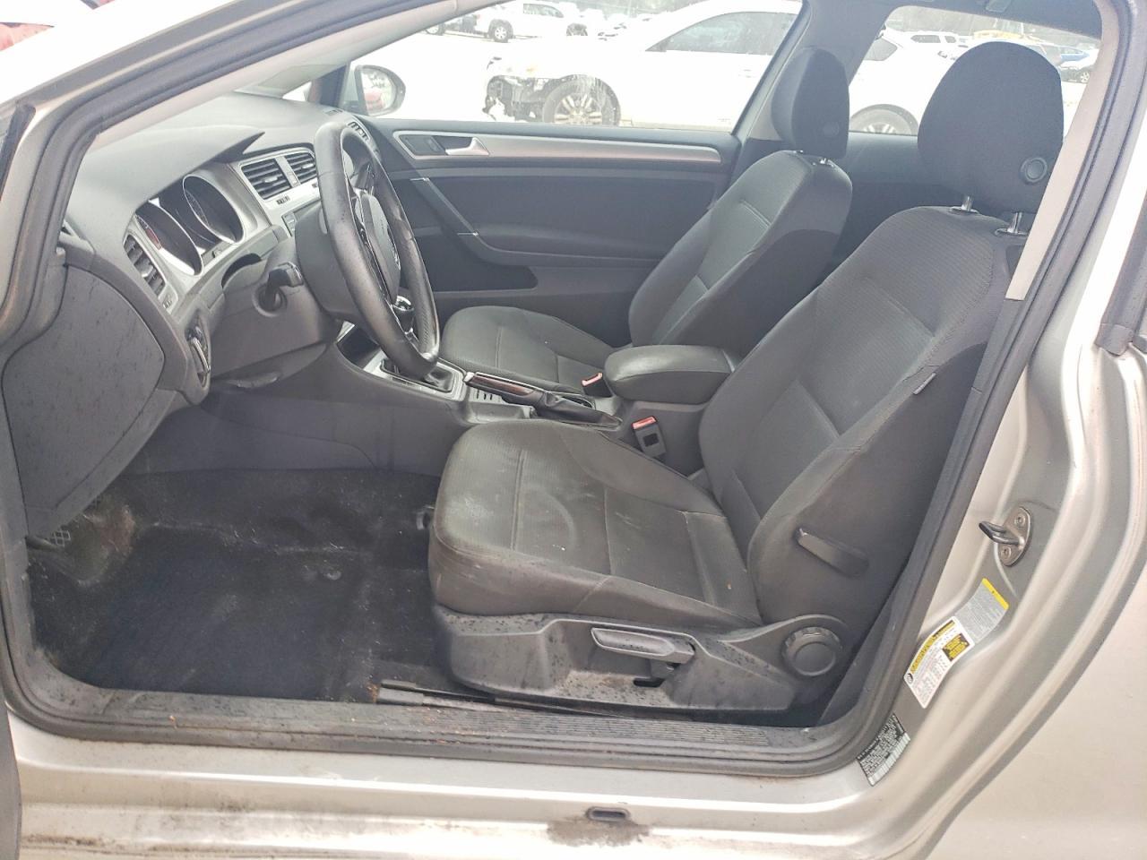 2016 VOLKSWAGEN GOLF