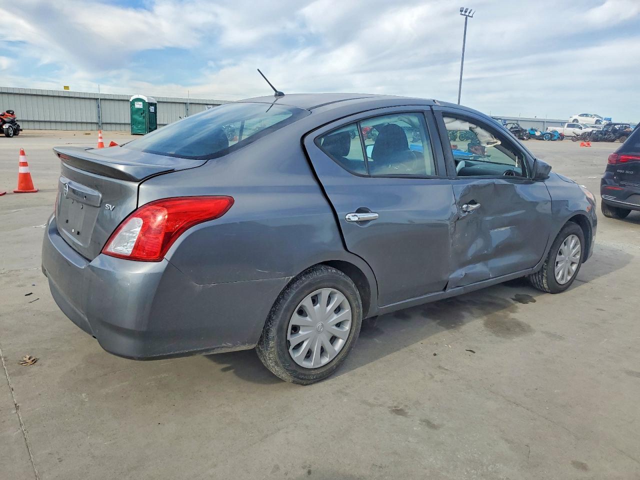 2019 NISSAN VERSA
