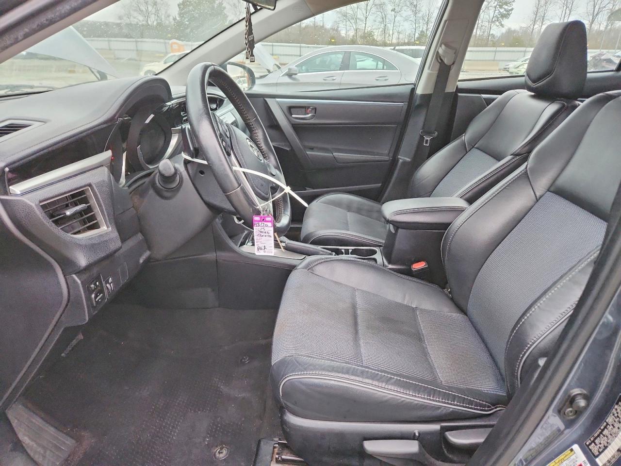 2015 TOYOTA COROLLA