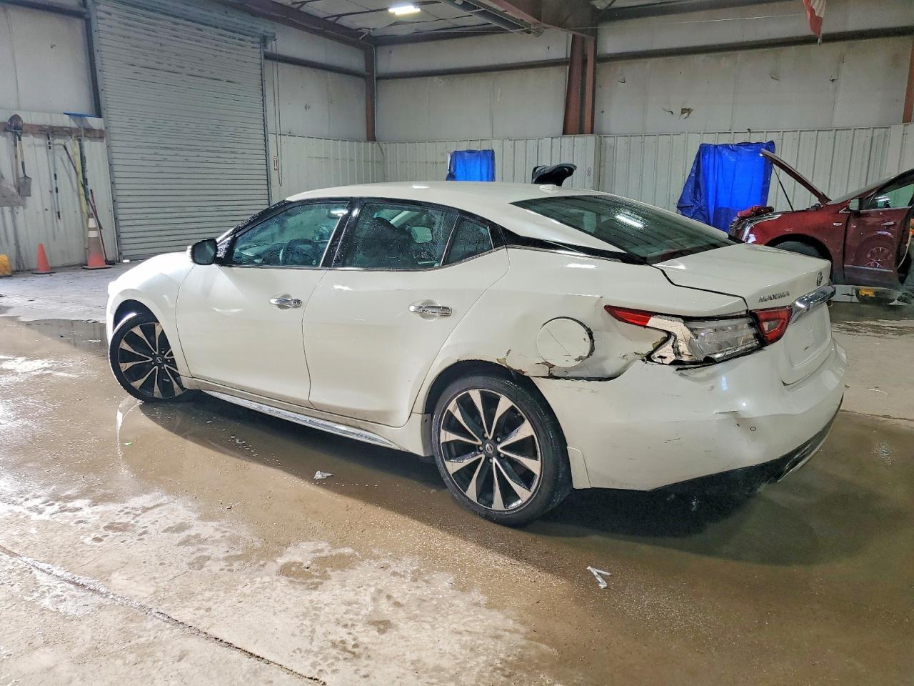 2018 NISSAN Maxima