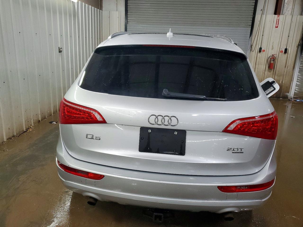 2011 AUDI Q5
