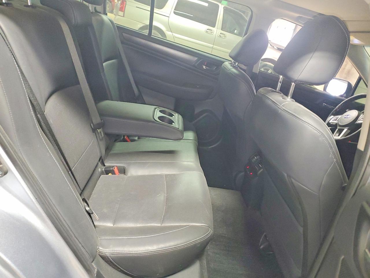 2015 SUBARU Legacy