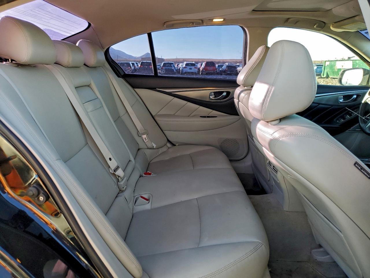 2017 INFINITI Q50