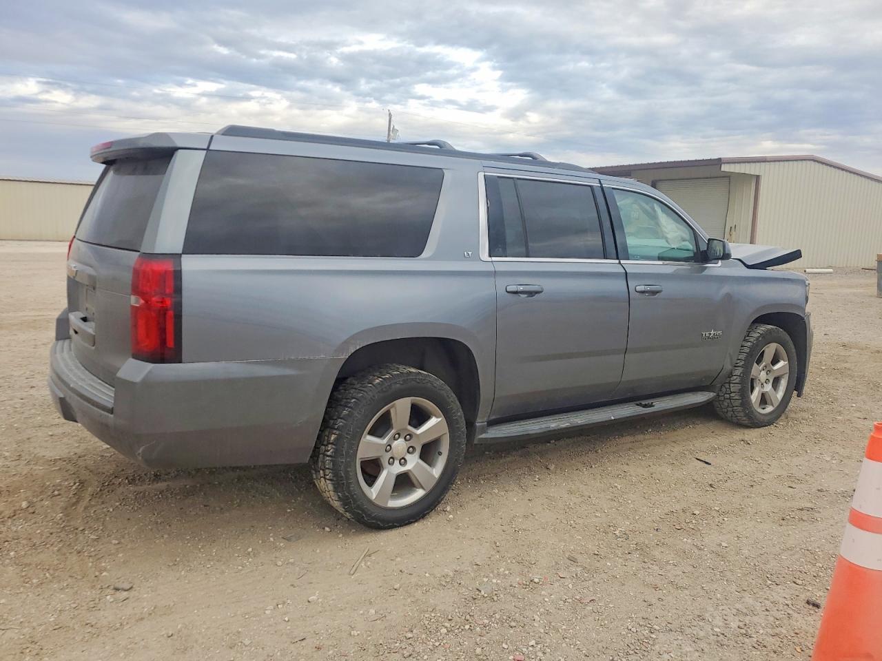 2018 CHEVROLET Suburban