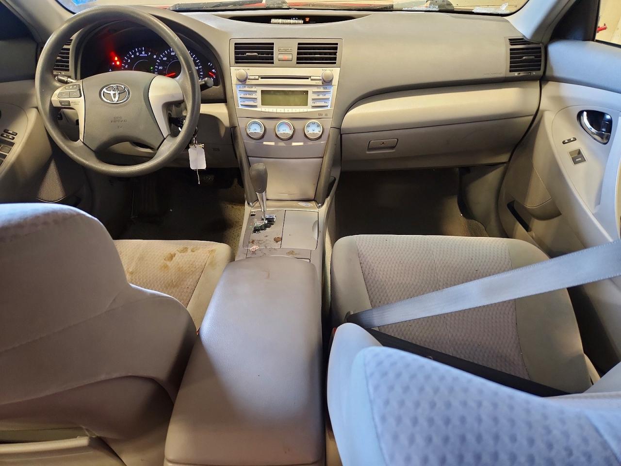 2011 TOYOTA CAMRY