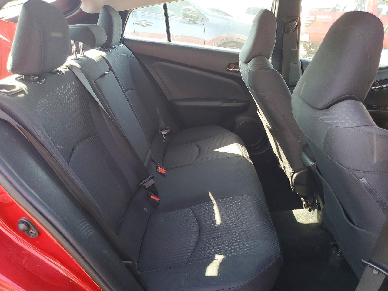 2017 TOYOTA PRIUS