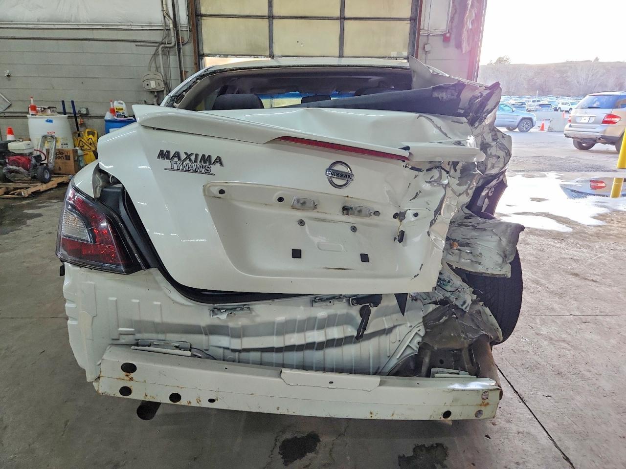 2014 NISSAN Maxima