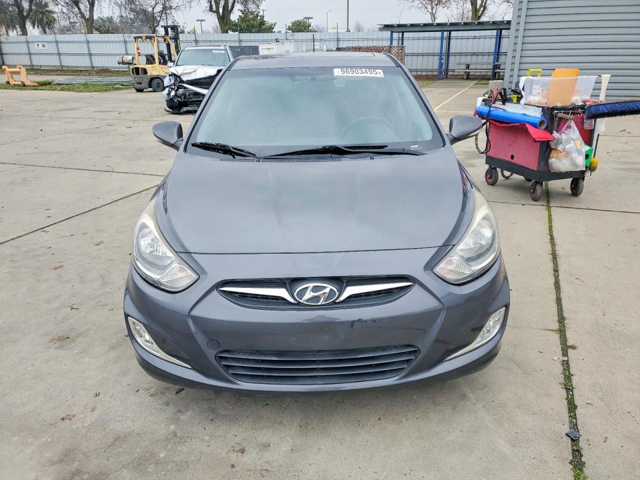 2013 HYUNDAI ACCENT