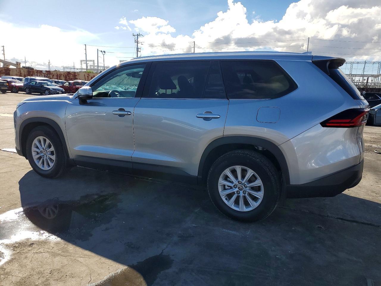 2025 TOYOTA HIGHLANDER