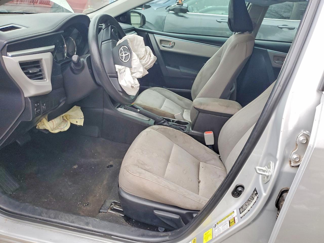 2015 TOYOTA COROLLA