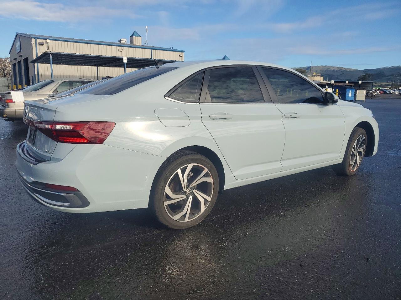 2025 VOLKSWAGEN JETTA