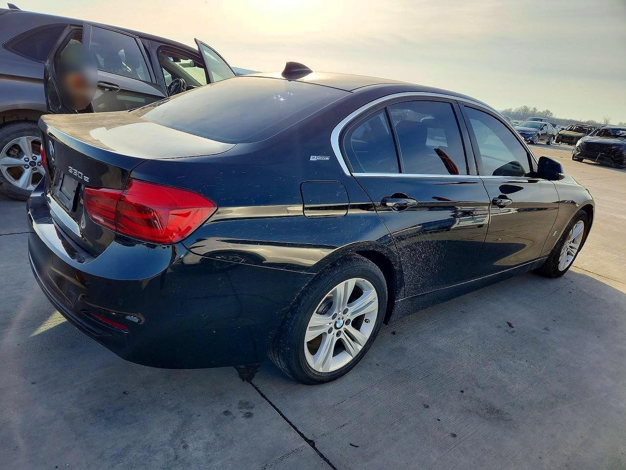 2017 BMW 3 SERIES