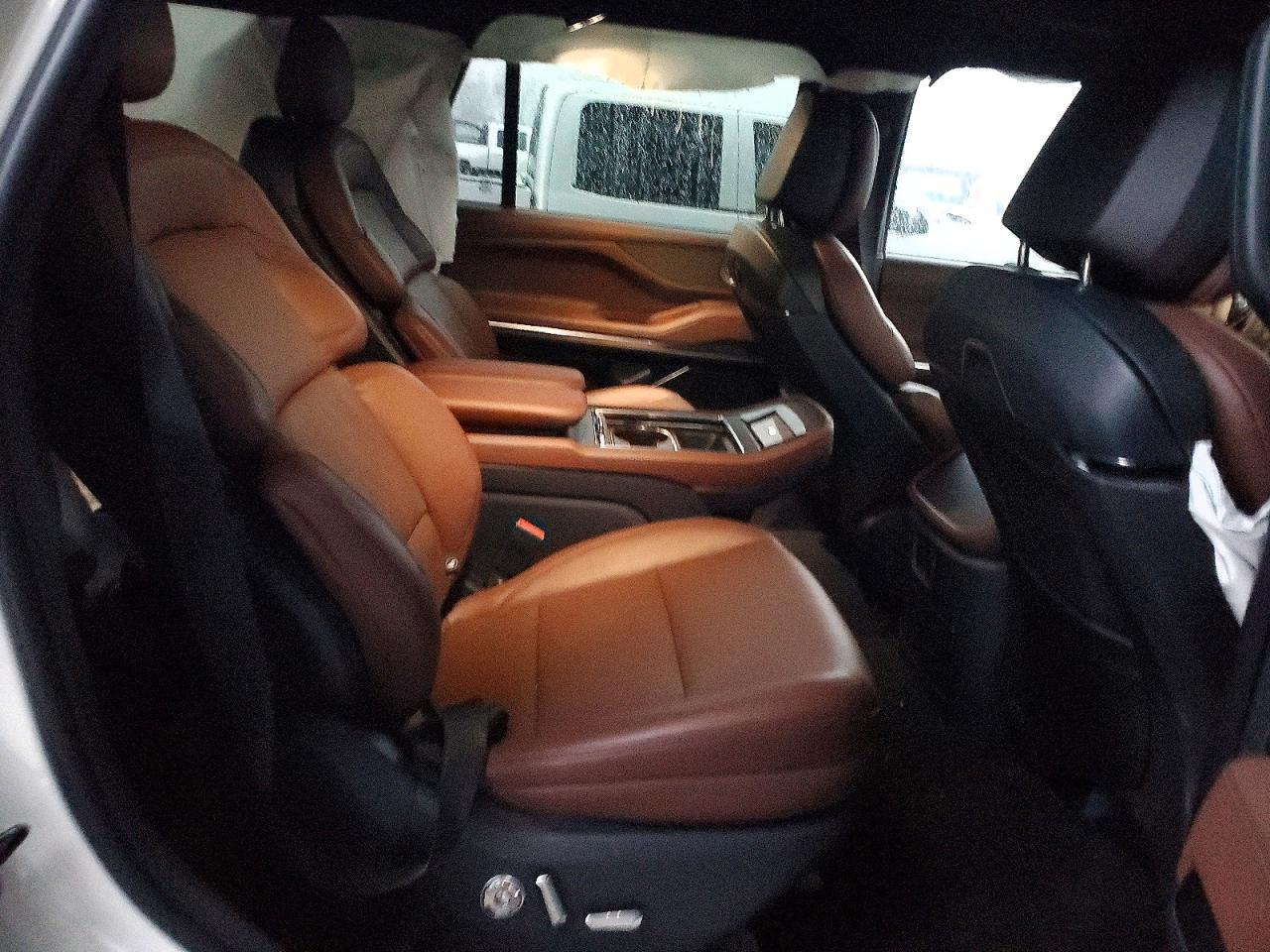 2025 LINCOLN Navigator