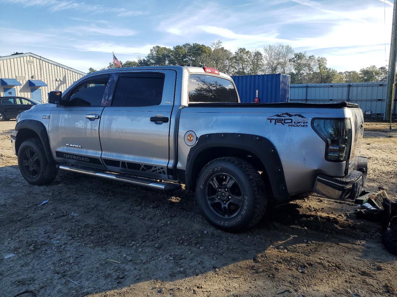 2012 TOYOTA TUNDRA