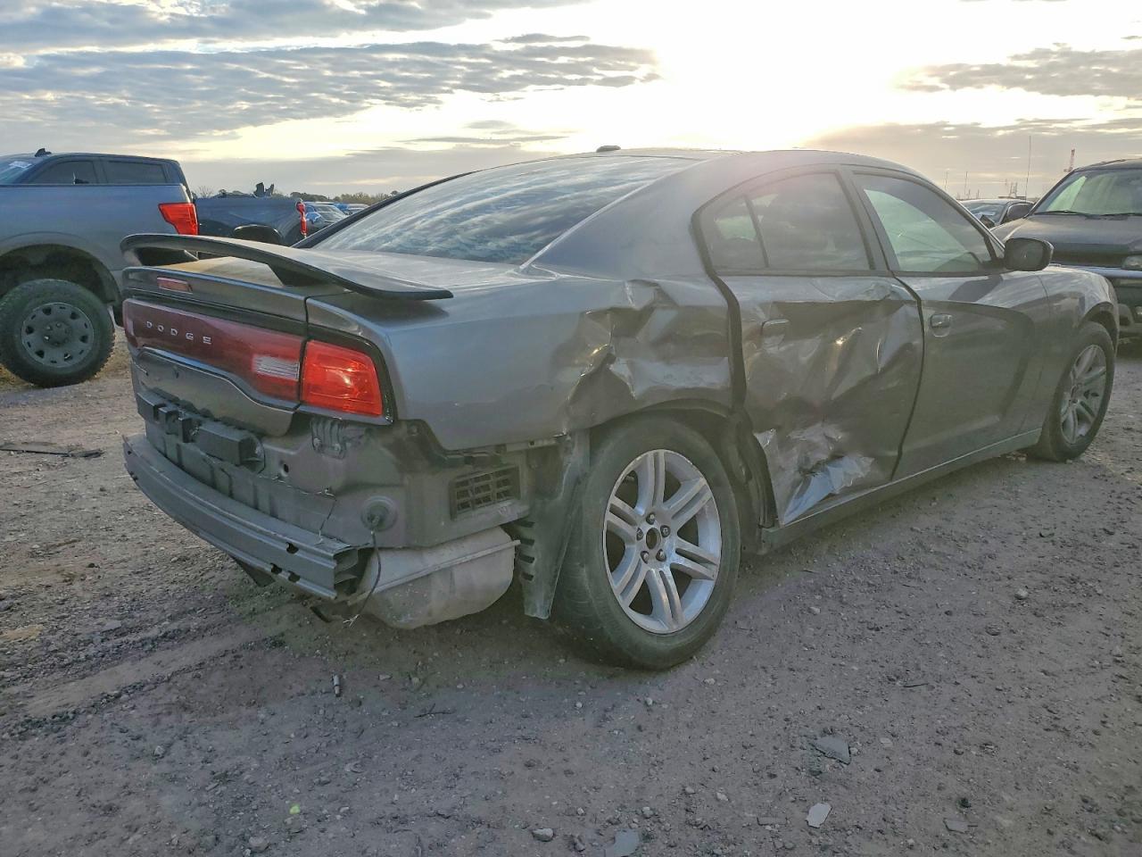 2011 DODGE CHARGER