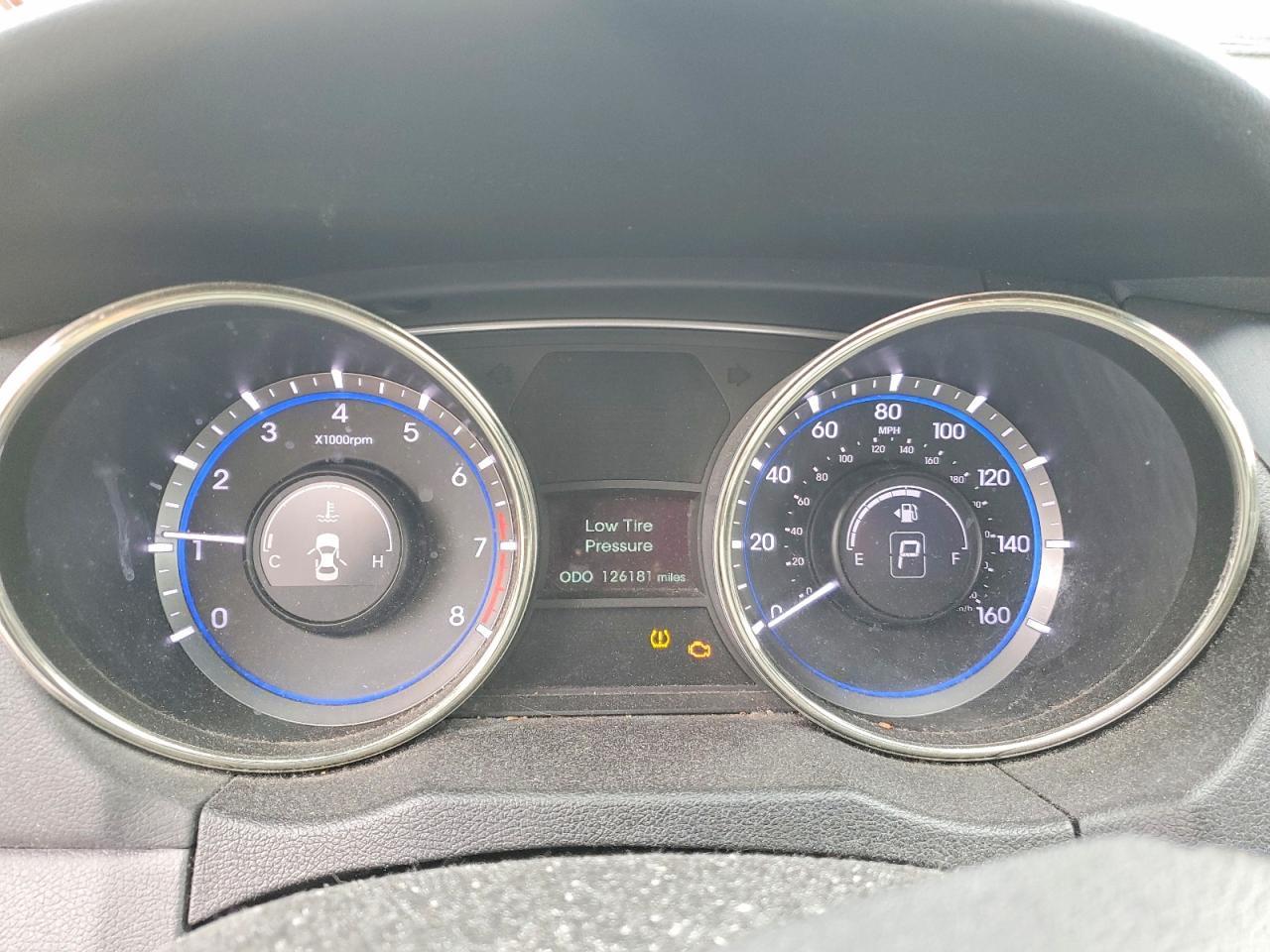 2011 HYUNDAI SONATA