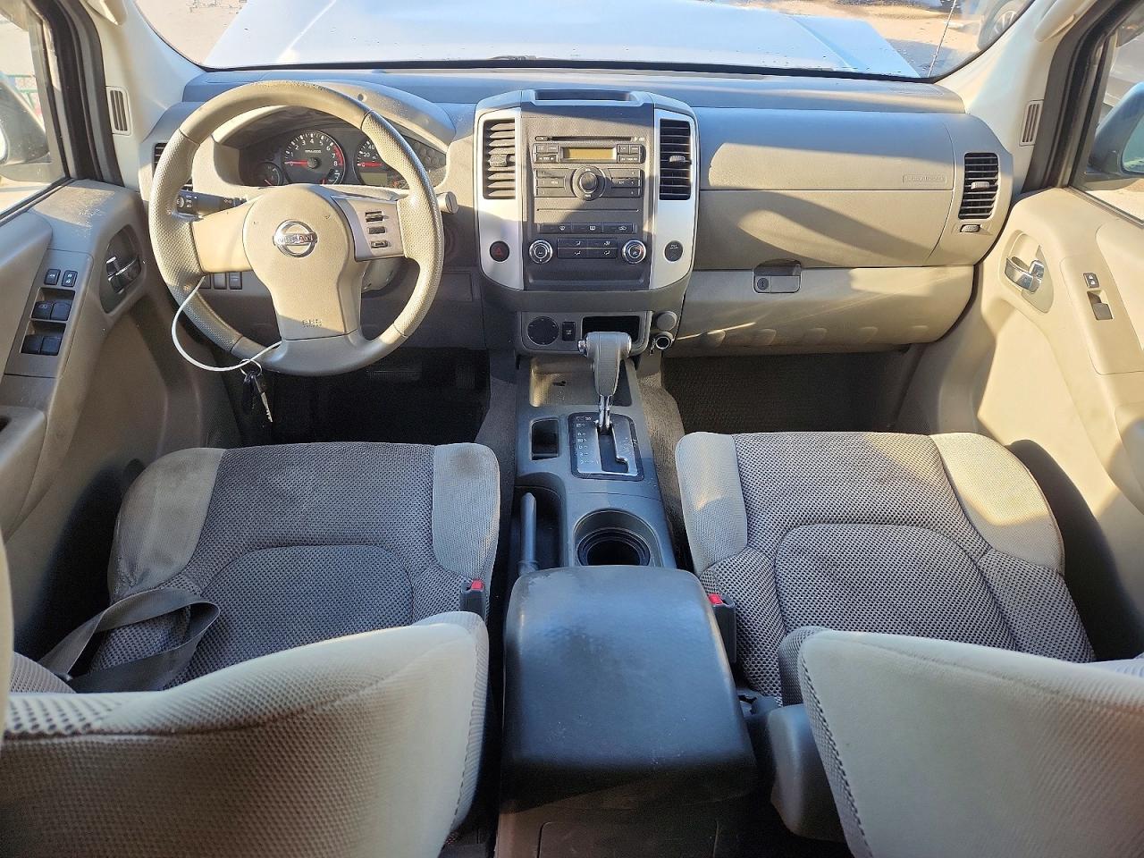 2011 NISSAN Frontier