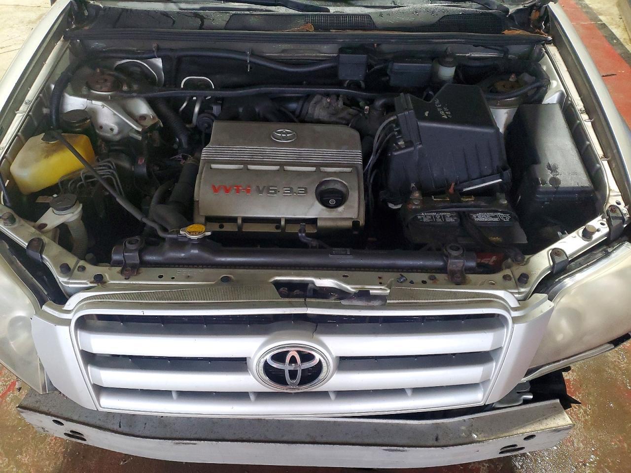 2005 TOYOTA HIGHLANDER