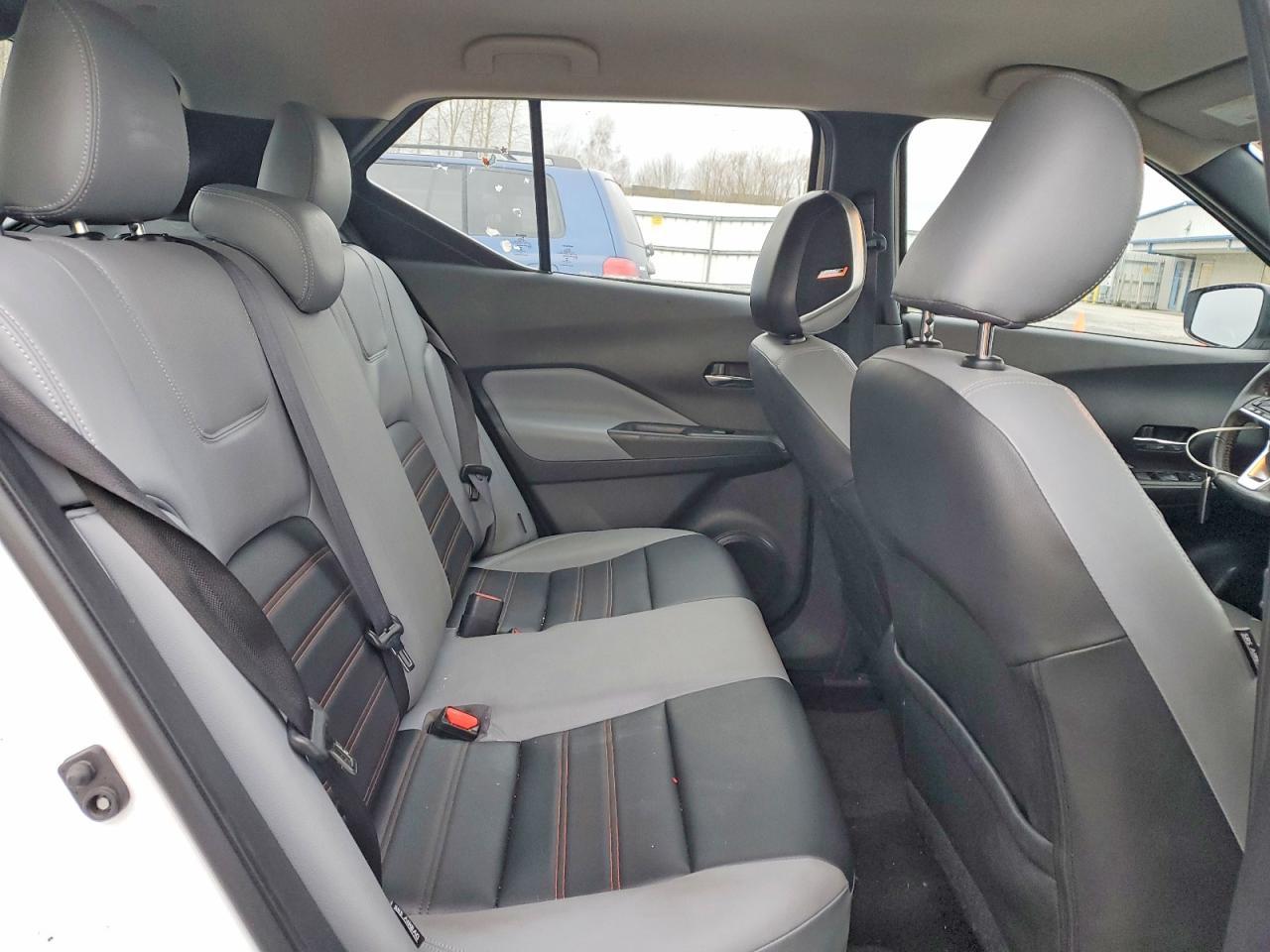 2023 NISSAN KICKS