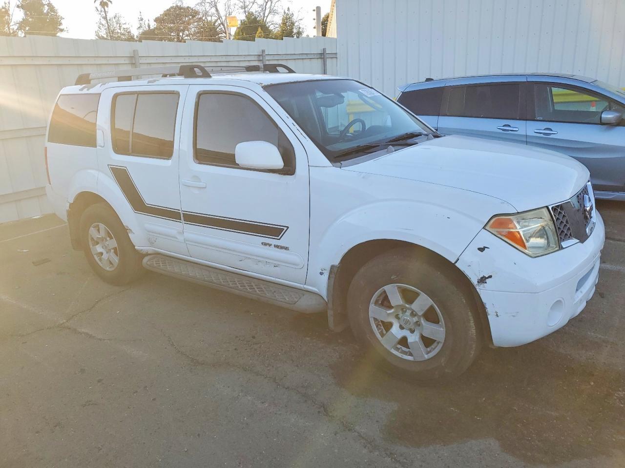 2005 NISSAN PATHFINDER