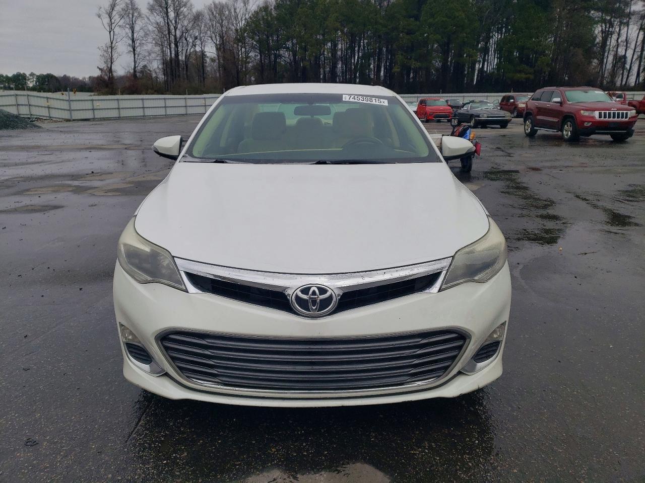 2015 TOYOTA Avalon