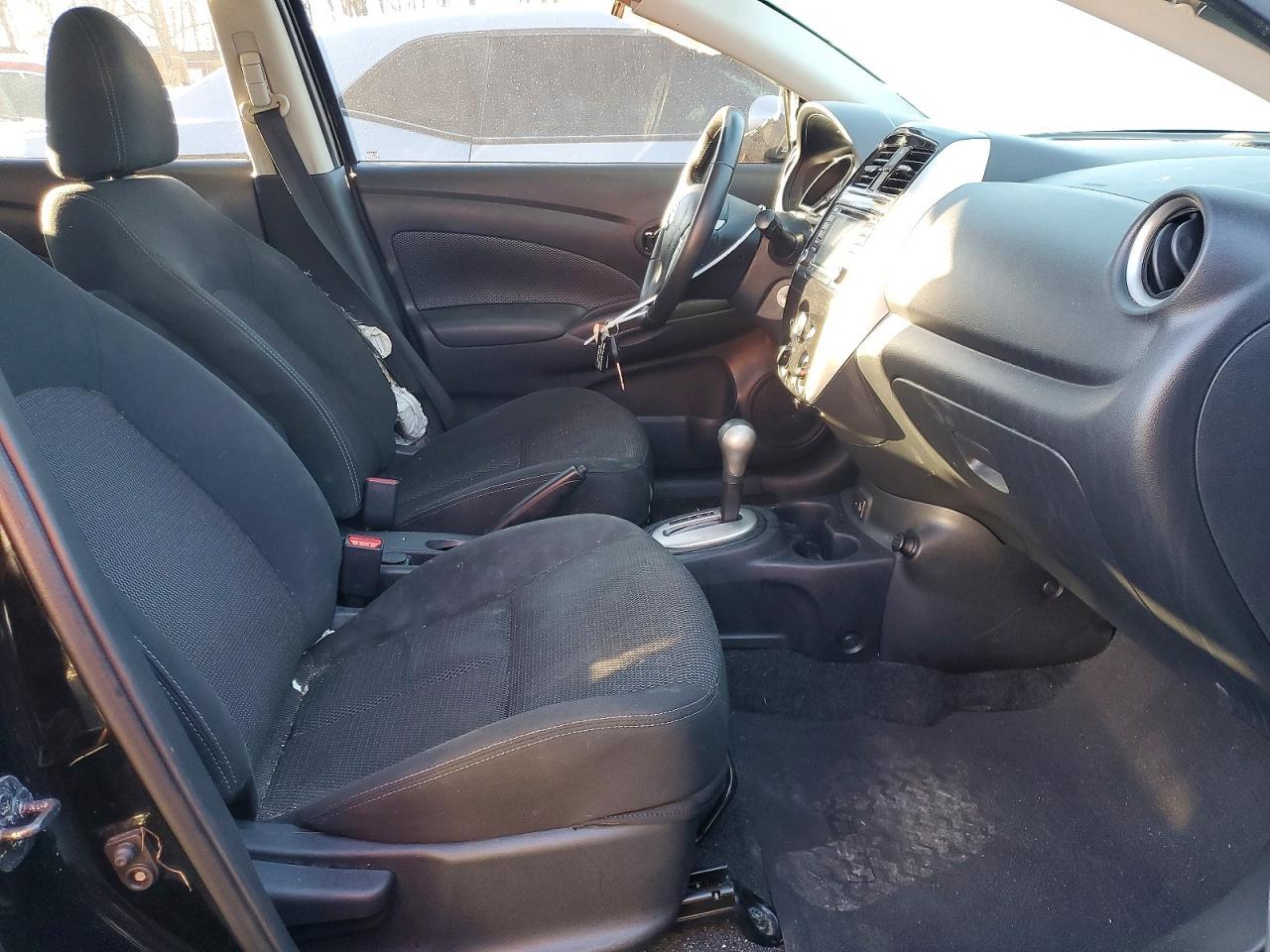 2017 NISSAN VERSA