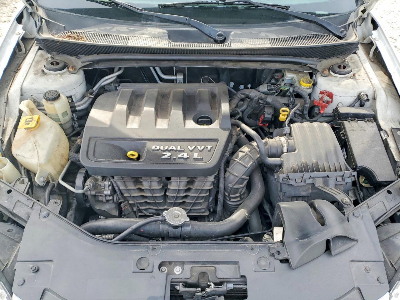 2013 CHRYSLER 200