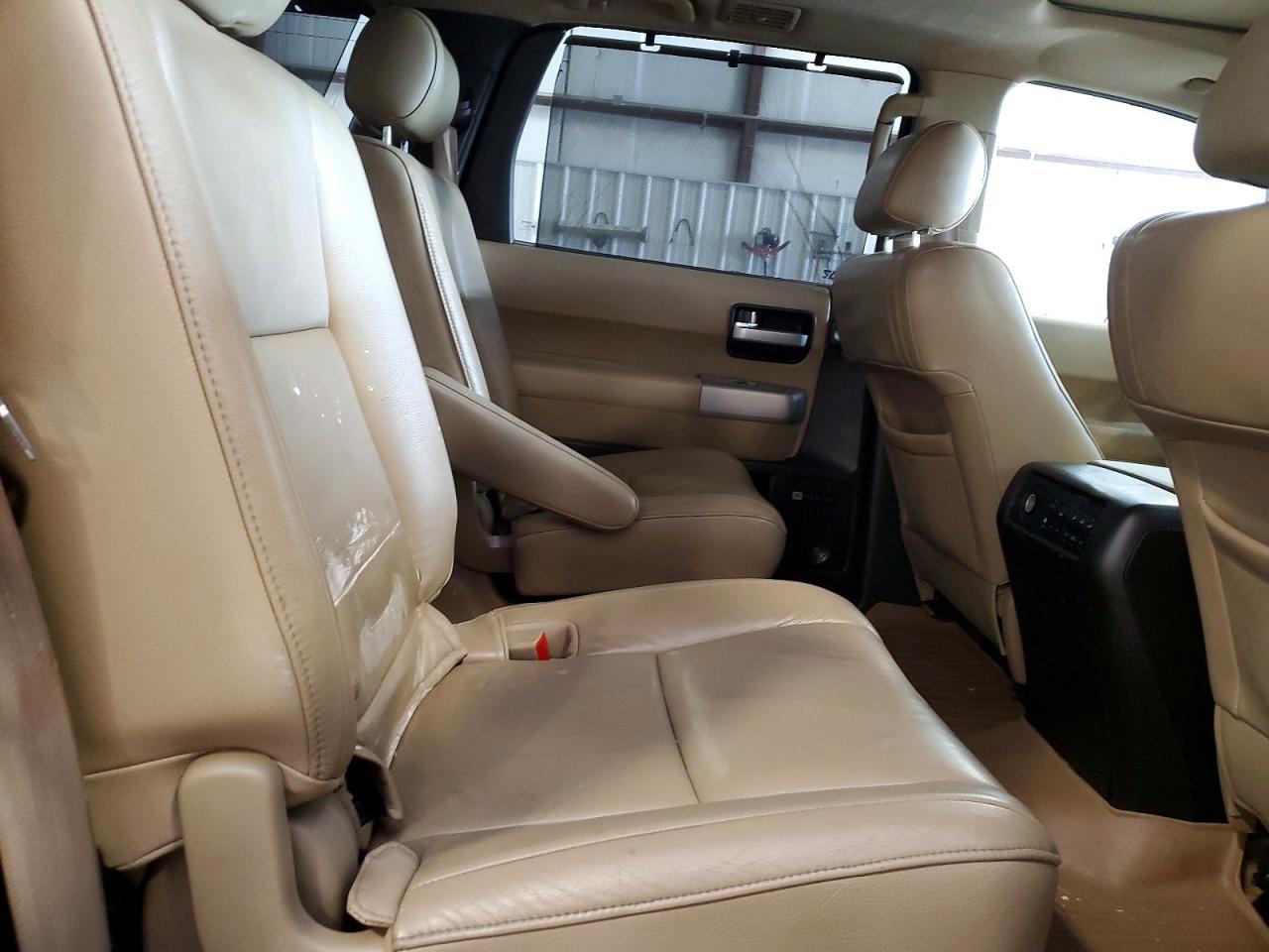 2008 TOYOTA Sequoia