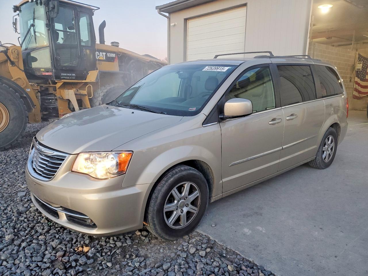 2012 CHRYSLER Town & Country