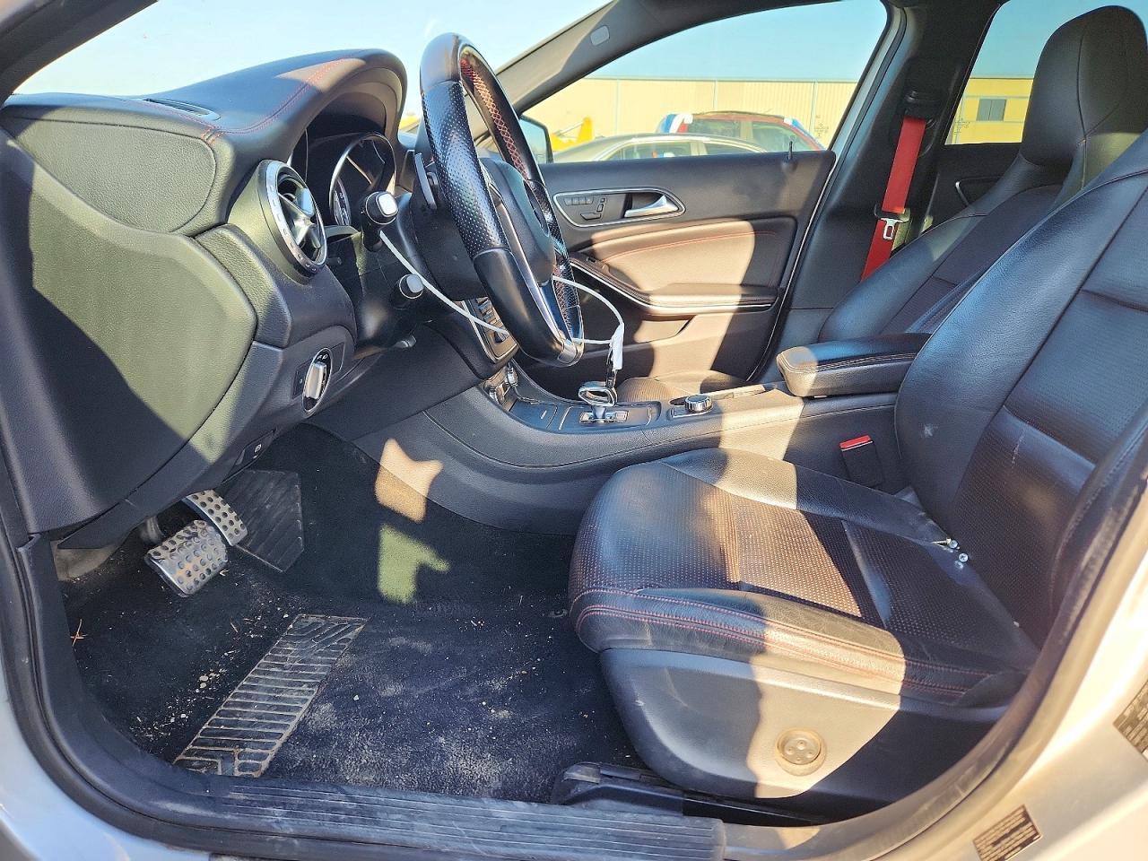 2015 MERCEDES-BENZ GLA-Class