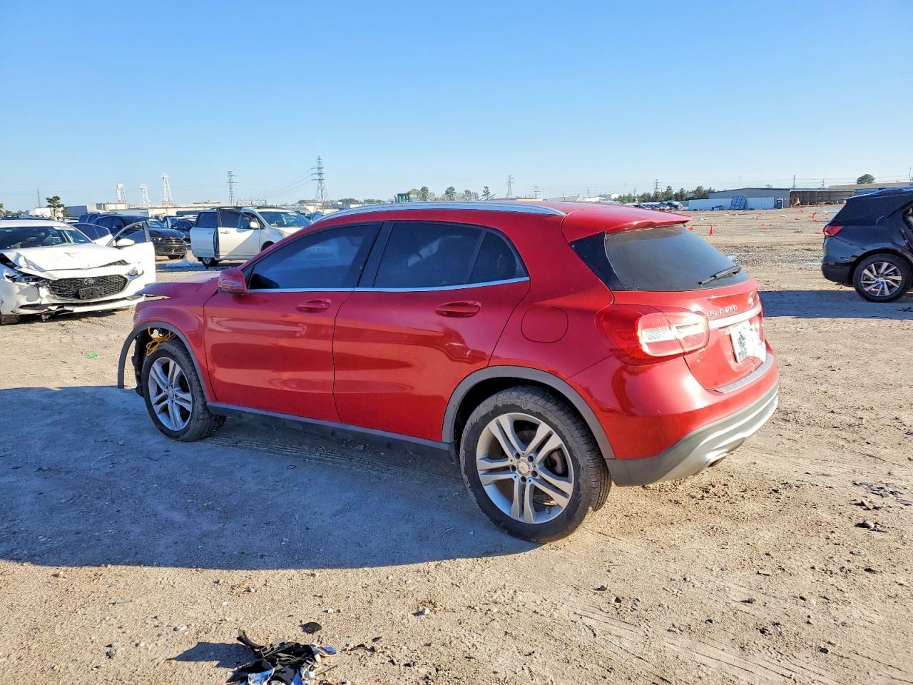 2016 MERCEDES-BENZ GLA-Class