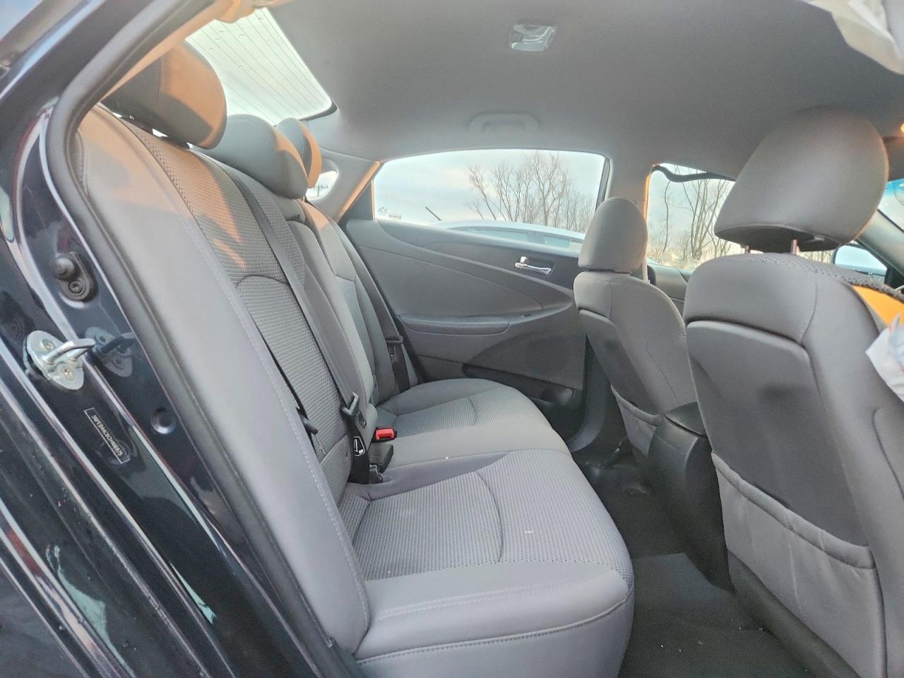 2012 HYUNDAI SONATA