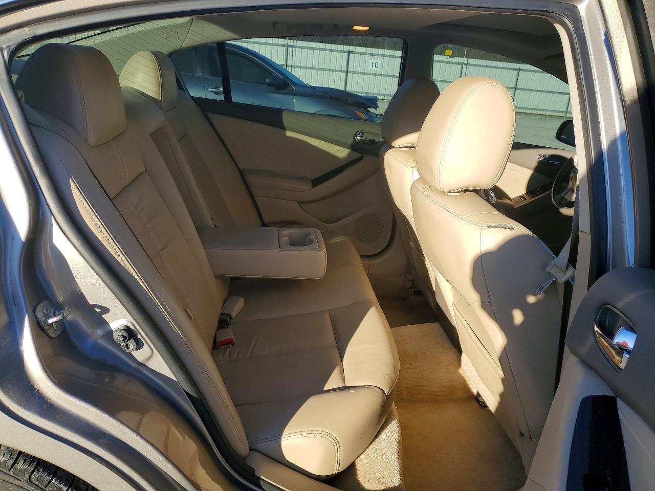 2012 NISSAN ALTIMA