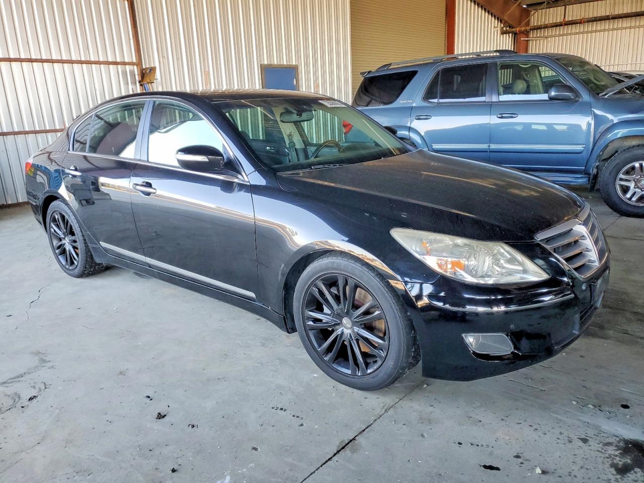 2011 HYUNDAI GENESIS