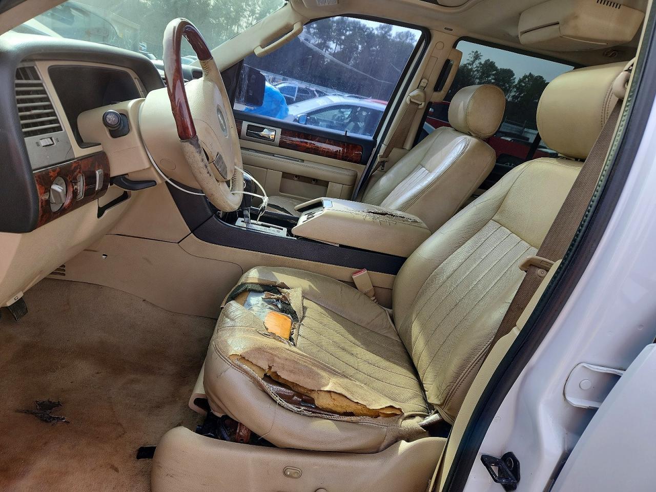 2005 LINCOLN Navigator
