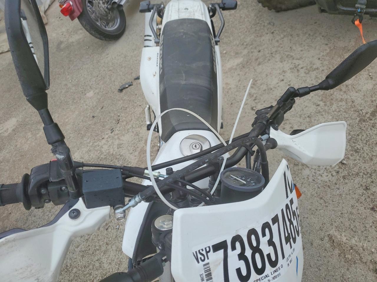 2023 SUZUKI Dr650