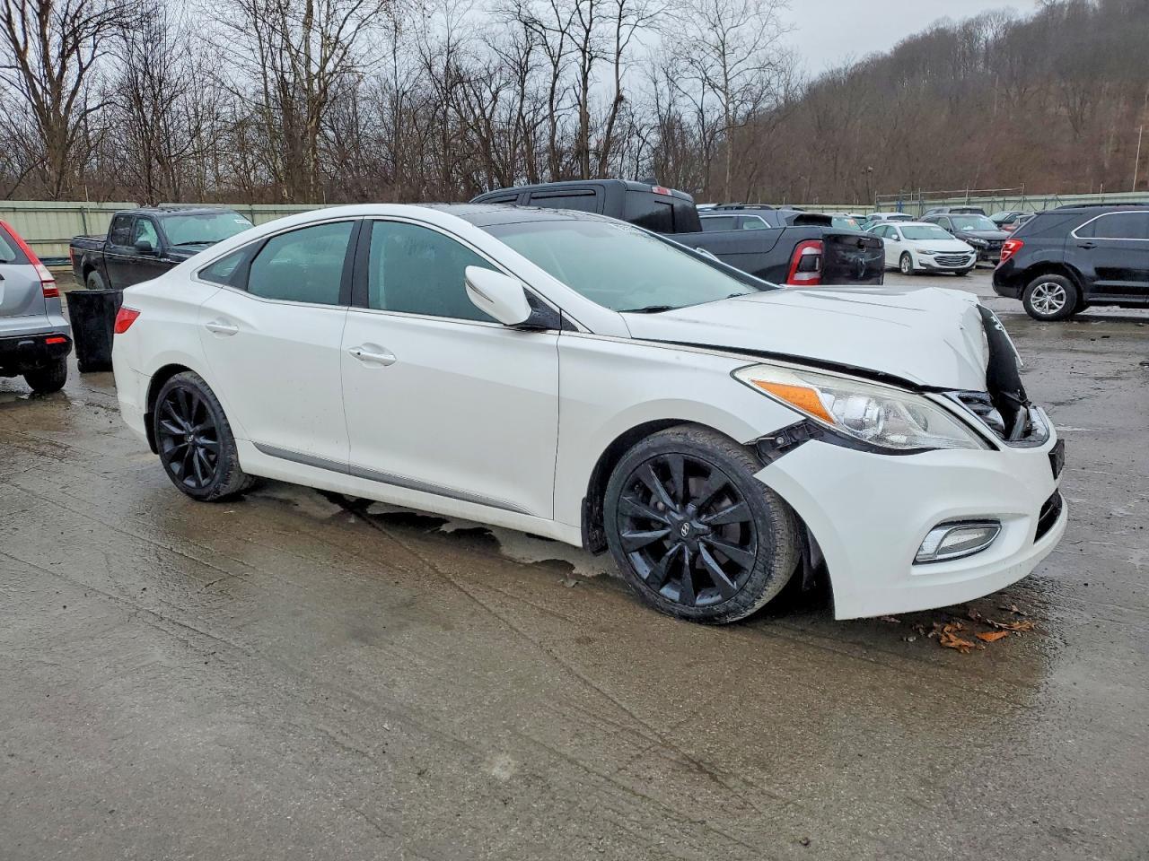 2012 HYUNDAI Azera