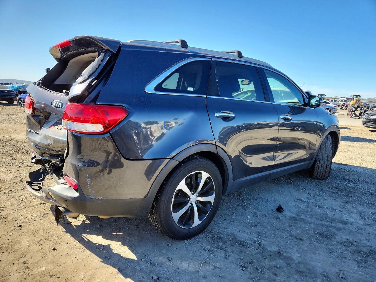 2016 KIA SORENTO