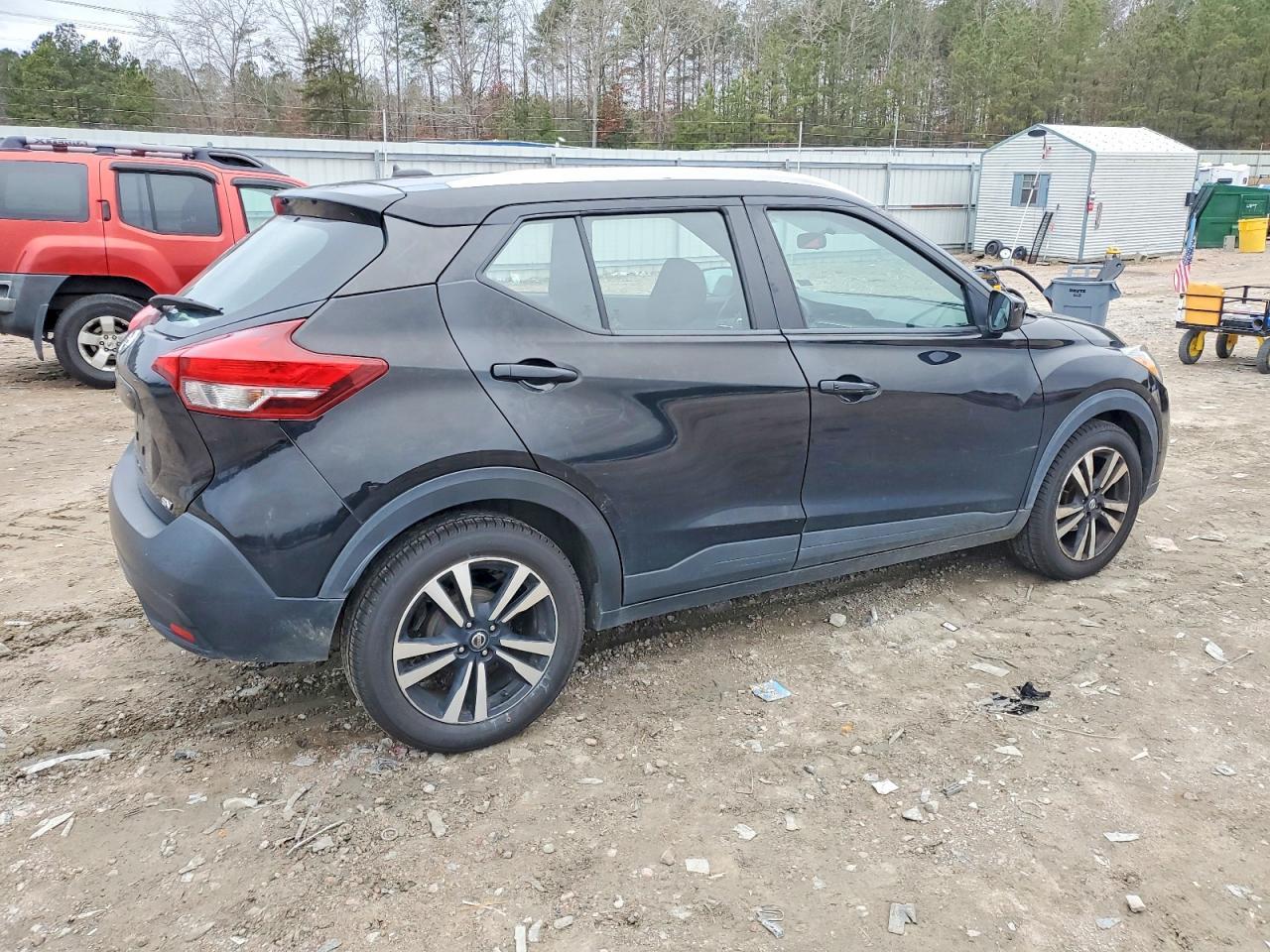 2019 NISSAN KICKS