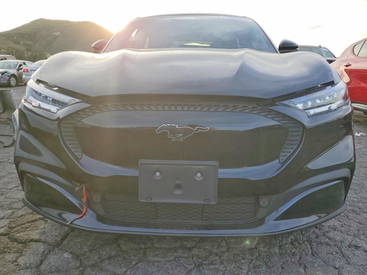 2022 FORD Mustang Mach-E