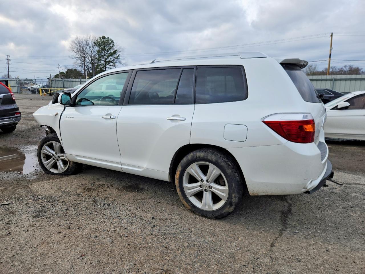 2010 TOYOTA HIGHLANDER