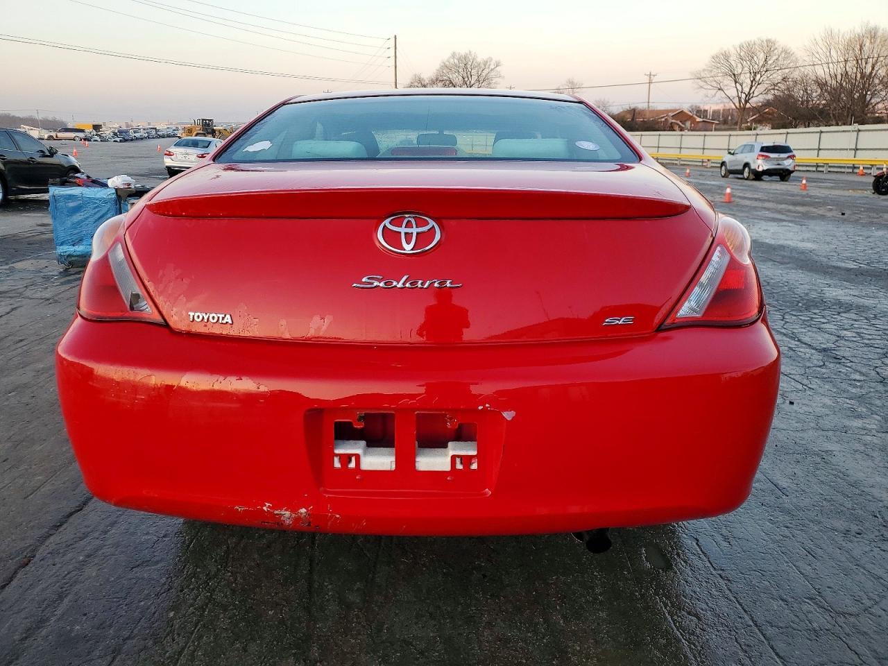 2004 TOYOTA CAMRY