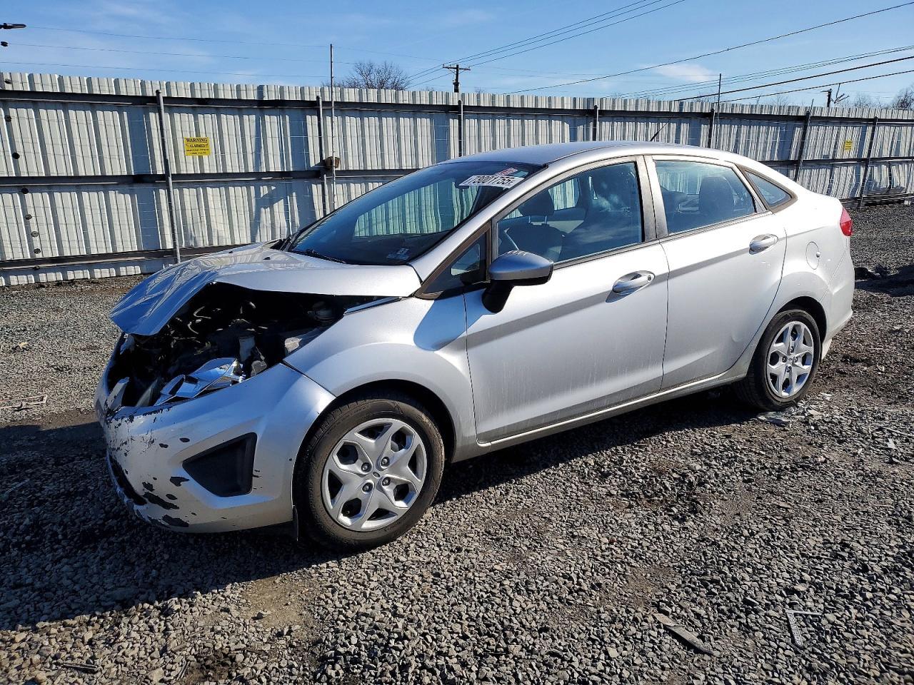 2013 FORD Fiesta